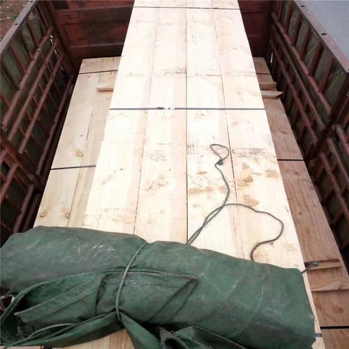 武汉洪湖销售辐射松建筑木方价格`木材加工厂`江西正方供